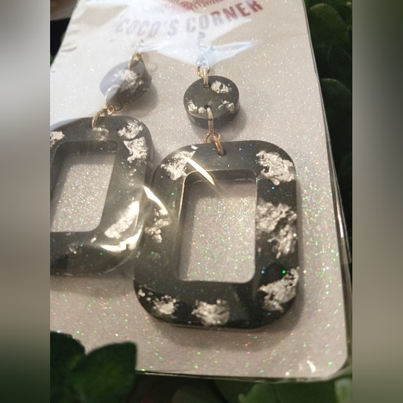 Hand Poured Resin Earrings - Picture 3 of 6